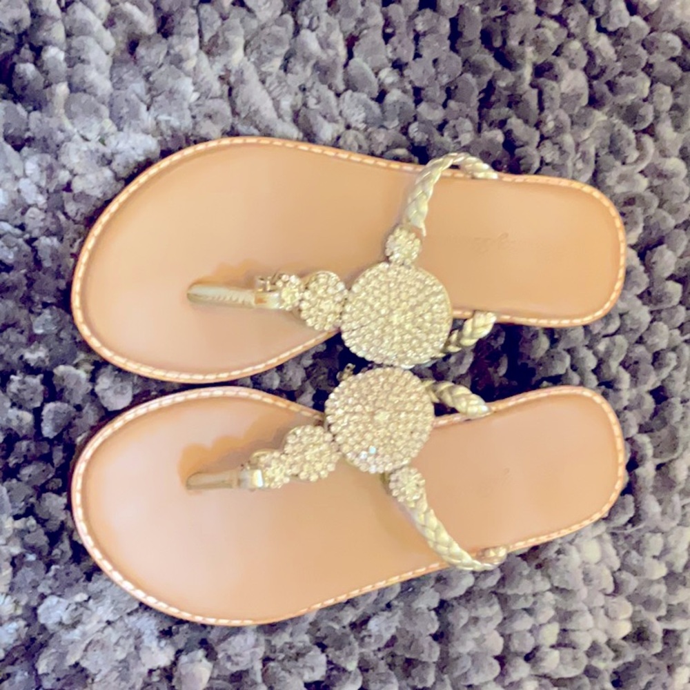These Tommy Bahama’s are a size six and used